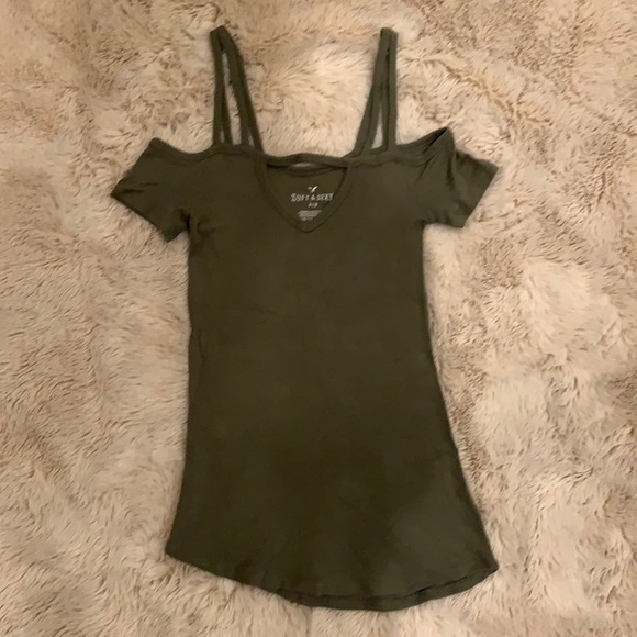 American eagle olive off the should t-shirt - Picture 1 of 2